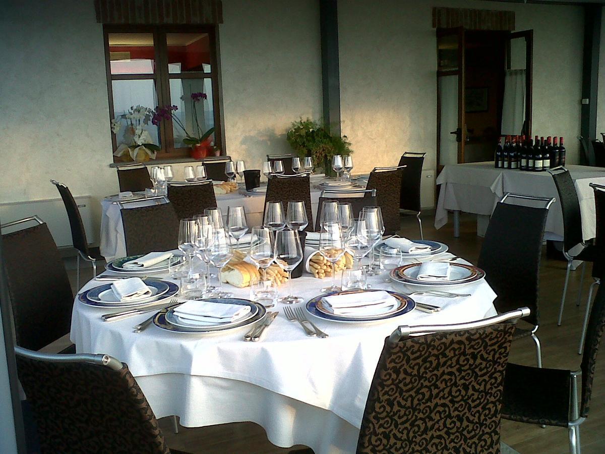 Bed and Breakfast La Rosa Dei Vini à Serralunga d'Alba Extérieur photo