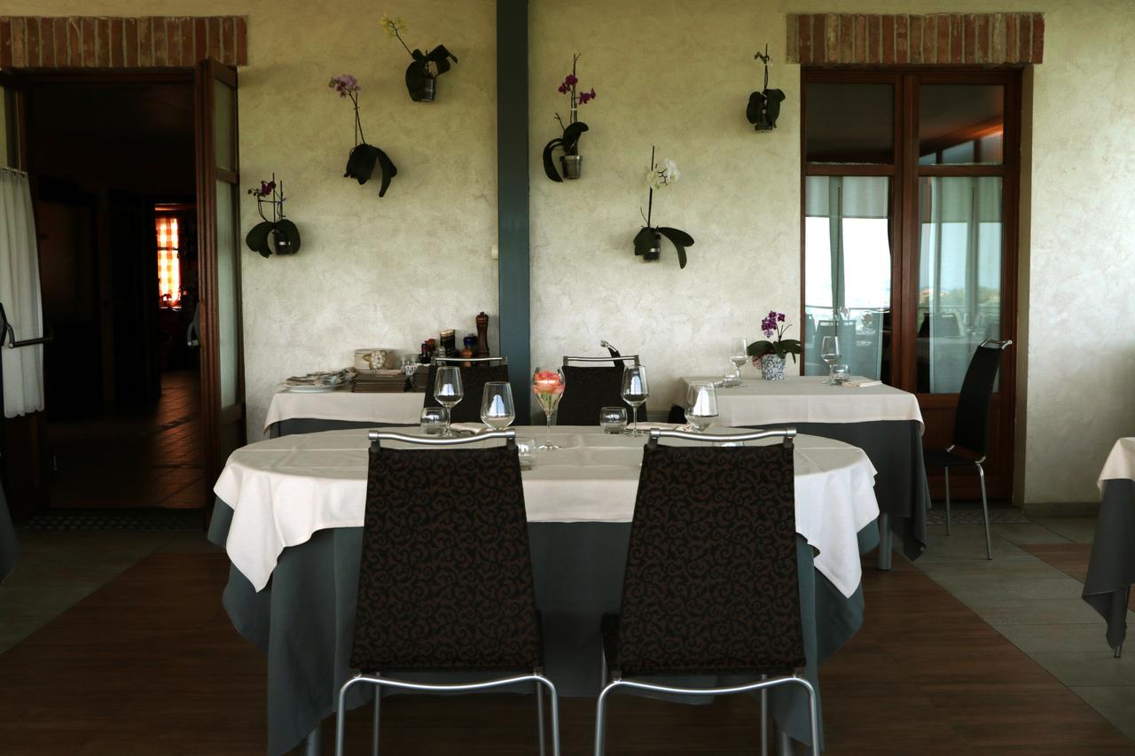 Bed and Breakfast La Rosa Dei Vini à Serralunga d'Alba Extérieur photo