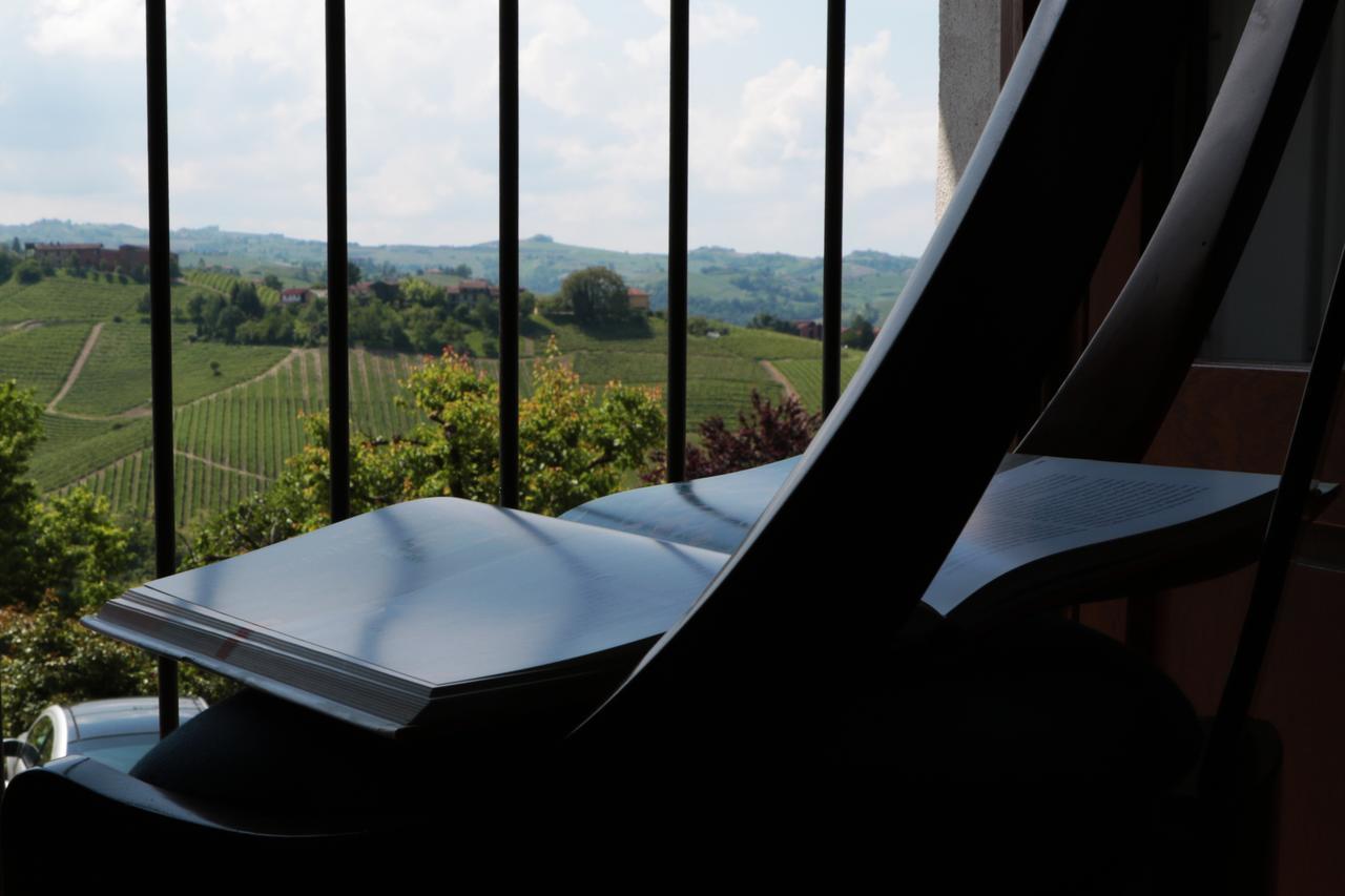 Bed and Breakfast La Rosa Dei Vini à Serralunga d'Alba Extérieur photo